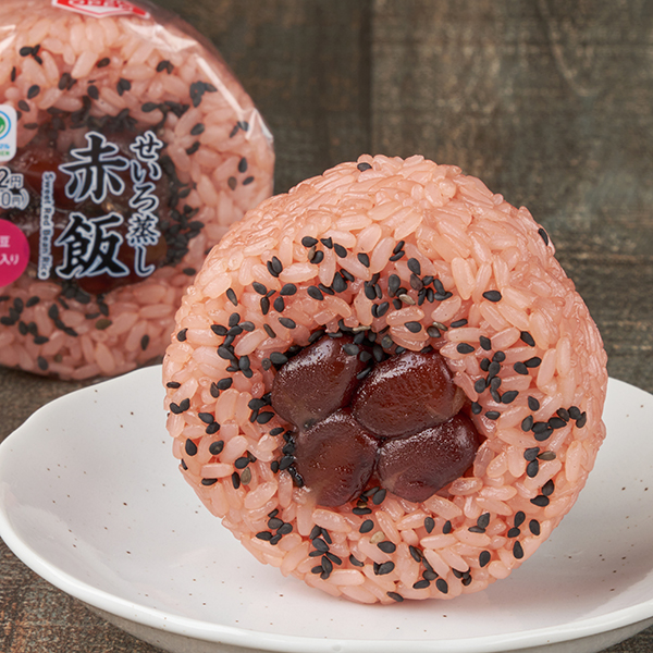 【北海道】赤飯おむすび（甘納豆入り） おにぎり 232円（税込250円） ファミリーマート FamilyMart