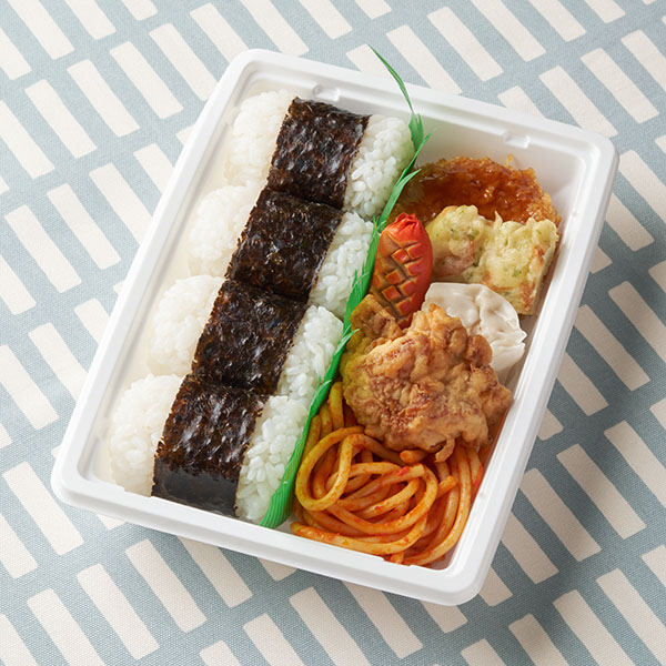 【関西、中国・四国】俵おむすびとおかずセット おにぎり 480円（税込518円） ファミリーマート FamilyMart