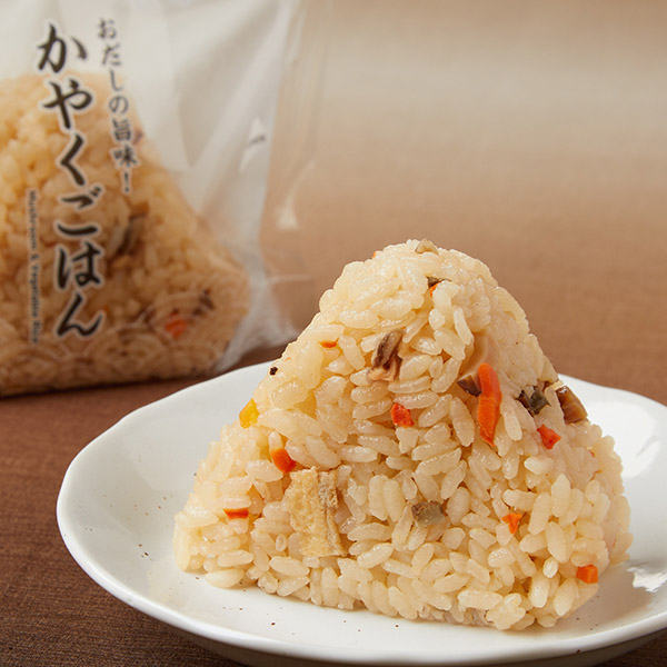 【関西】かやくごはんおむすび おにぎり 153円（税込165円） ファミリーマート FamilyMart