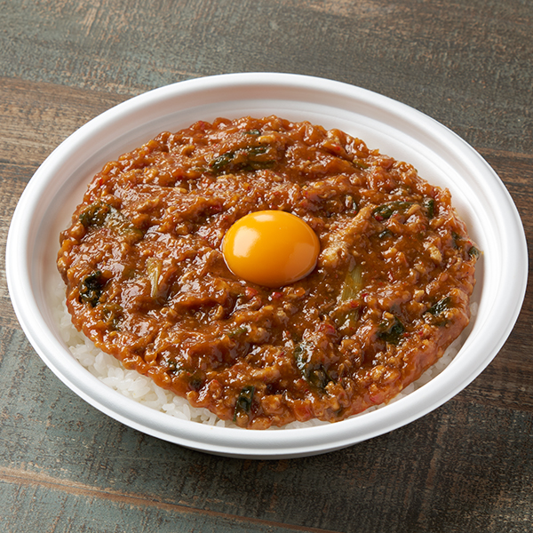 旨辛仕立て！スタミナ肉そぼろあんかけ飯 お弁当 598円（税込645円） ファミリーマート FamilyMart