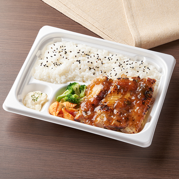 二段仕込みの炙り焼チキンステーキ弁当