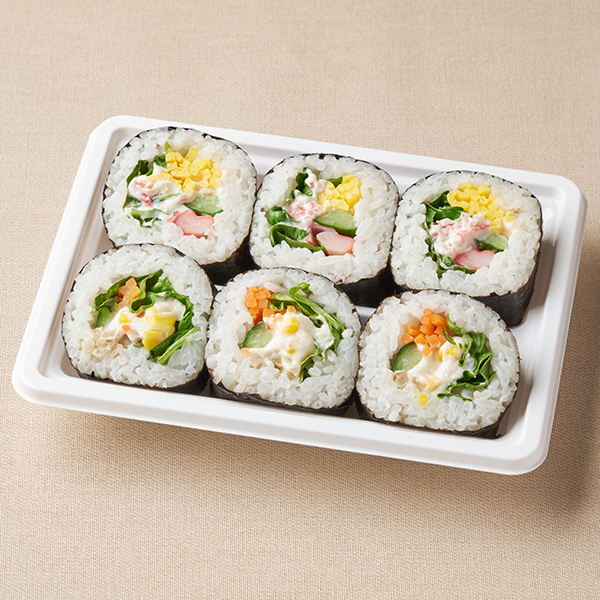 2種のサラダ巻コーンチーズマヨ・カニカマサラダ 寿司 519円（税込560円） ファミリーマート FamilyMart