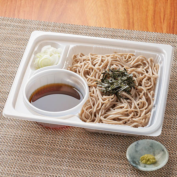 石臼挽きそば粉使用 ざるそば 麺類 417円（税込450円） ファミリーマート FamilyMart