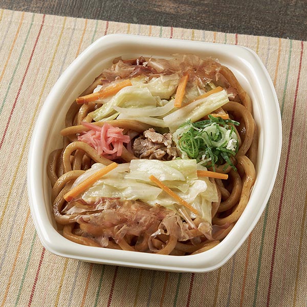 醤油と鰹節の旨み 醤油焼うどん 麺類 417円（税込450円） ファミリーマート FamilyMart