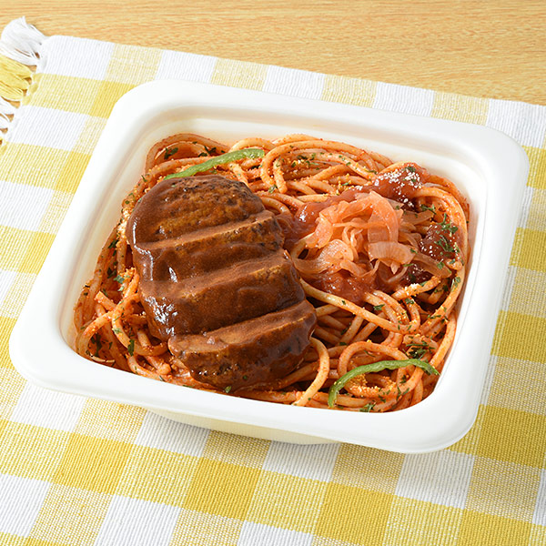 【東北】ハンバーグ&ナポリタン 麺類 462円（税込498円） ファミリーマート FamilyMart