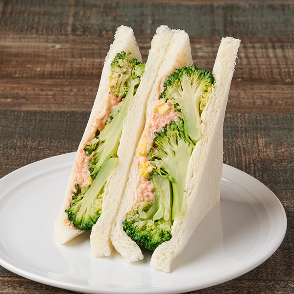 ブロッコリーと明太カニカマ