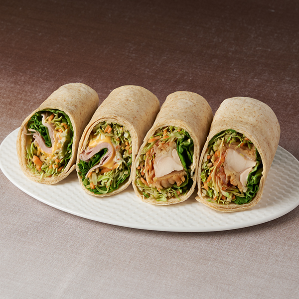 トルティーヤ ハムチーズとフライドチキン サンドイッチ 399円（税込430円） ファミリーマート FamilyMart