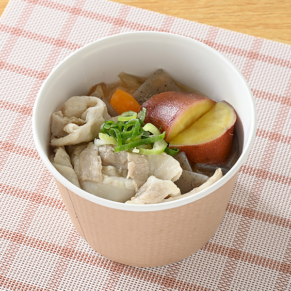 【中国・四国】さつまいも入り豚汁 惣菜 369円（税込398円） ファミリーマート FamilyMart