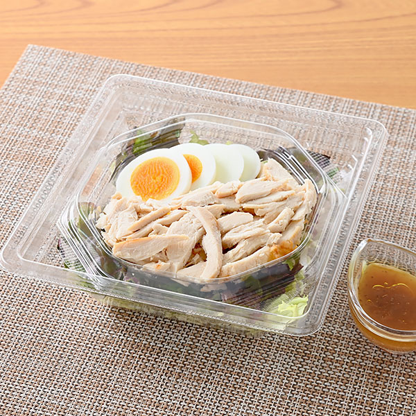 たんぱく質が摂れる！鶏むね肉とたまごのサラダ サラダ 452円（税込488円） ファミリーマート FamilyMart