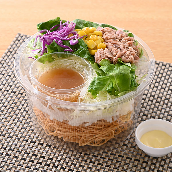 パリパリ麺サラダ サラダ 389円（税込420円） ファミリーマート FamilyMart