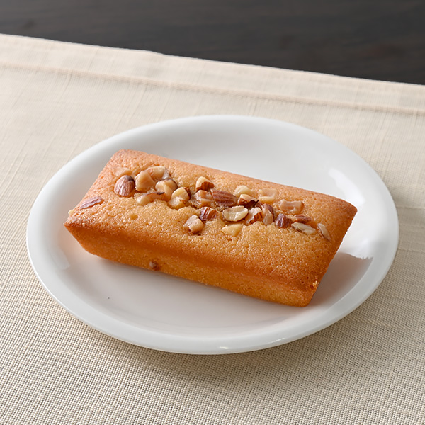 発酵バター香る アーモンドフィナンシェ 菓子 213円（税込230円） ファミリーマート FamilyMart