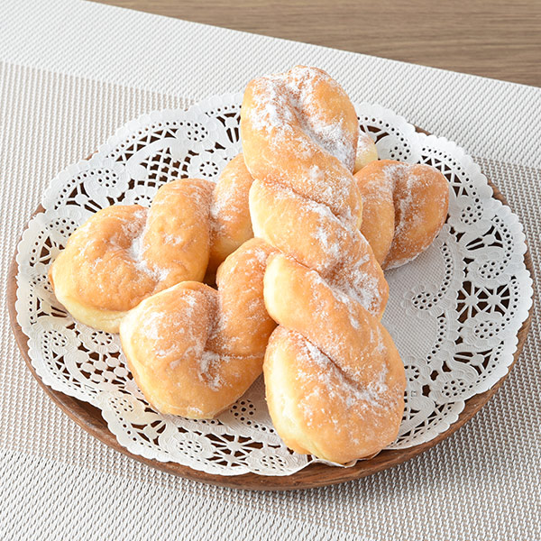 ツイストドーナツ3本入 パン 135円（税込145円） ファミリーマート FamilyMart