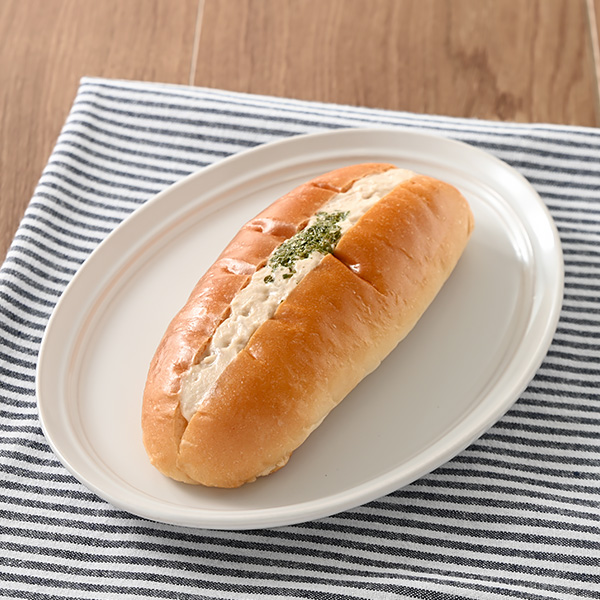 生コッペパン（ツナ&ポテト） パン 149円（税込160円） ファミリーマート FamilyMart