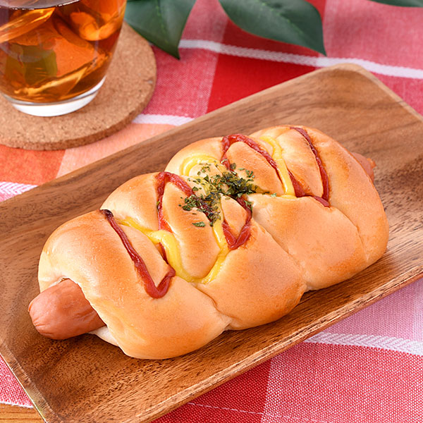 フランクロール パン 195円（税込210円） ファミリーマート FamilyMart