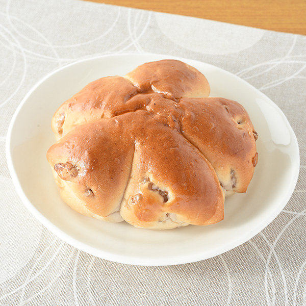 もちもちくるみパン パン 128円（税込138円） ファミリーマート FamilyMart