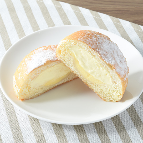 たっぷりダブルカスタードドーナツ パン 156円（税込168円） ファミリーマート FamilyMart