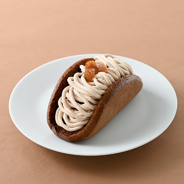 イタリア栗のオムレット スイーツ 276円（税込298円） ファミリーマート FamilyMart