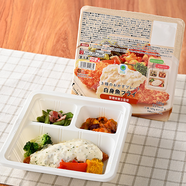3種のおかずプレート白身魚フライ 冷凍食品 462円（税込498円） ファミリーマート FamilyMart