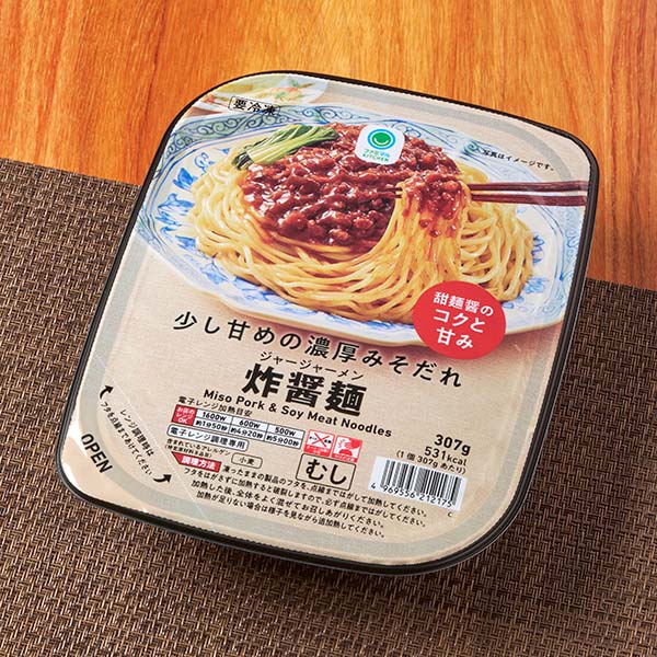 少し甘めの濃厚みそだれ炸醤麺 冷凍食品 398円（税込429円） ファミリーマート FamilyMart