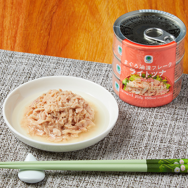 まぐろ油漬フレーク ライトツナ3P 389円（税込420円） ファミリーマート FamilyMart