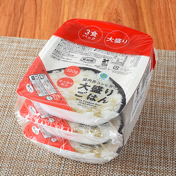 国内産コシヒカリ 大盛りごはん 300G 3食パック 832円（税込898円） ファミリーマート FamilyMart