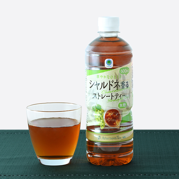Afternoon Tea監修 シャルドネ香るストレートティー 600ml ドリンク 110円（税込118円） ファミリーマート FamilyMart