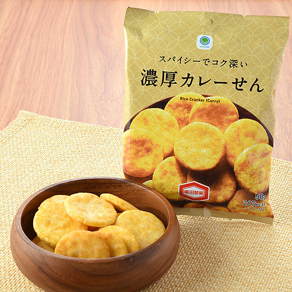 スパイシーでコク深い濃厚カレーせん 菓子 139円（税込150円） ファミリーマート FamilyMart