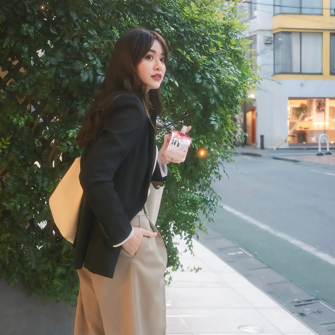 PR森永製菓ファミリーマートinゼリートリプルエッセンスinゼリーファミマfamilymart時短時短ごはん通勤コーデ通勤服オフィスコーデ通勤栄養補給