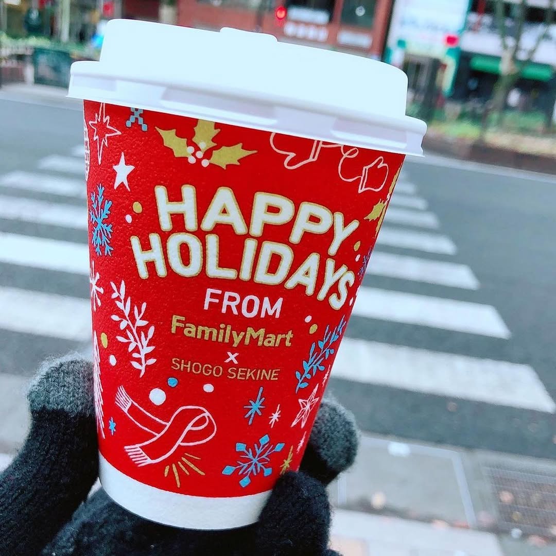 ファミマ カフェラテ クリスマスカップ