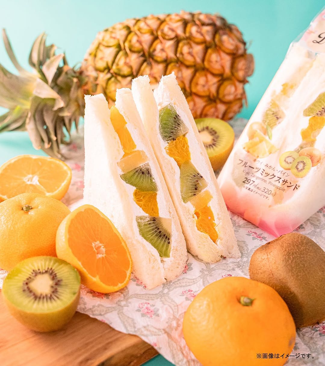 ファミマファミマ新商品ファミリーマートコンビニコンビニパンフルーツサンドサンドイッチサンドウィッチサンドイッチランチサンドイッチ部フルーツフルーツ好きフルーツ好きな人と繋がりたいフルーツ好きと繋がりたいキウイキウイフルーツキウイ好きパイナップルパイナップル好きパイン果物パンパン屋パンのある暮らしあさごぱんごぱん昼ごパン朝ごパンあさごパンパン好きな人と繋がりたい