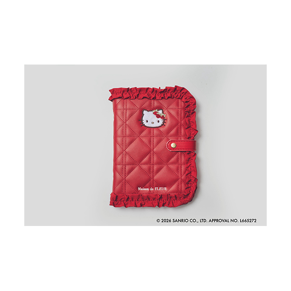 Maison de FLEUR × HELLO KITTY いちごマルチケースBOOK RED エンタメ 3,690円（税込4,059円） ファミリーマート FamilyMart