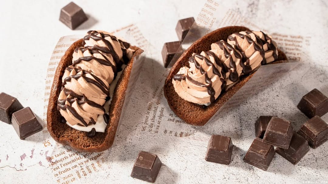 ふわふわケーキオムレットふわふわケーキオムレットショコラファミマスイーツコンビニスイーツチョコチョコレートファミリーマートファミマチョコ好きチョコ大好きチョコスイーツチョコレート大好きオムレットお家でスイーツお家カフェおうちタイムおうちcafeお家でおやつコンビニスイーツ部sweetssweetstagram甘いもの甘いもの大好き甘いもの好きな人と繋がりたい甘いもの好き甘いものがやめられない甘いもの中毒