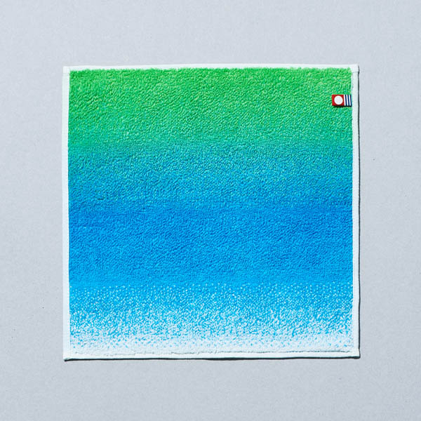 今治タオルハンカチ コンビニグラデーション 日用品 635円（税込698円） ファミリーマート FamilyMart