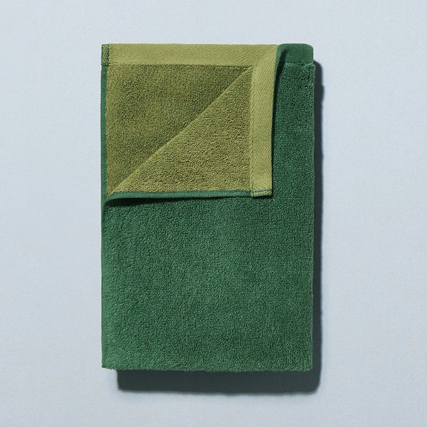 やわらかいバスタオル 抹茶・よもぎリバーシブル 日用品 1,990円（税込2,189円） ファミリーマート FamilyMart