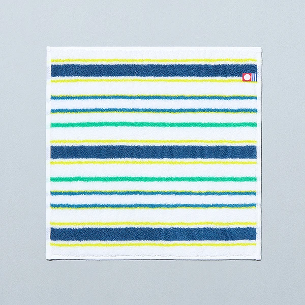 今治タオルハンカチ マリンボーダー 日用品 635円（税込698円） ファミリーマート FamilyMart