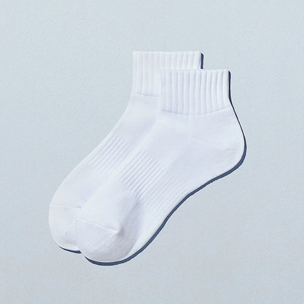 ショートソックス しろ 25-28cm 日用品 390円（税込429円） ファミリーマート FamilyMart