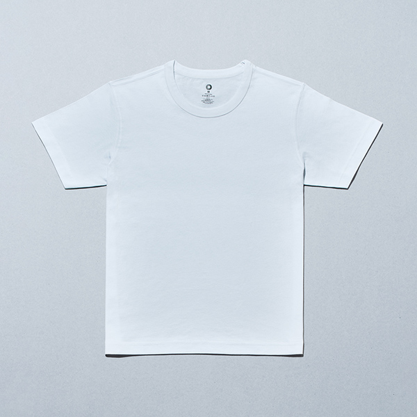 アウターＴシャツ しろ 日用品 1,362円（税込1,498円） ファミリーマート FamilyMart