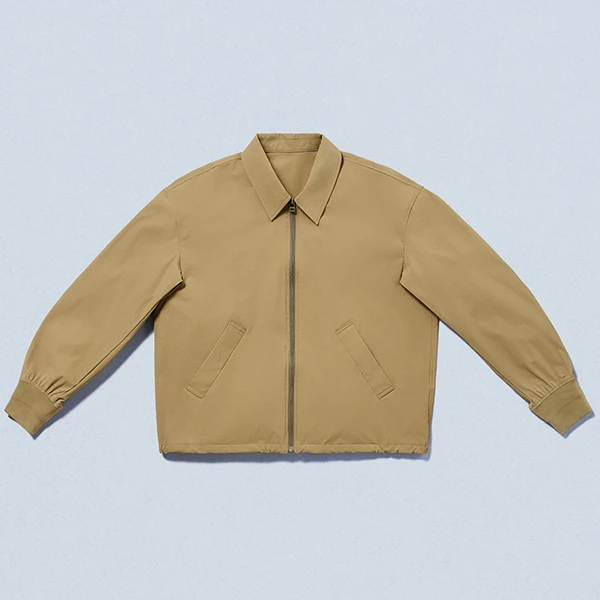 ジップアップジャケット ベージュ 日用品 3,628円（税込3,990円） ファミリーマート FamilyMart