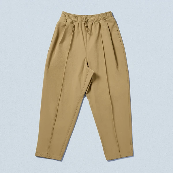 ジョガーパンツ ベージュ 日用品 2,719円（税込2,990円） ファミリーマート FamilyMart