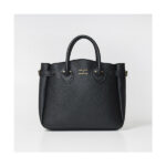 ファミリーマート YOUNG & OLSEN The DRYGOODS STORE BELTED TOTE BAG BOOK BLACK ブラックのレザー調トートバッグ