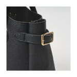 ファミリーマート YOUNG & OLSEN The DRYGOODS STORE BELTED TOTE BAG BOOK BLACK 付属品の確認