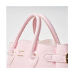 ファミリーマート sweet presents YOUNG & OLSEN The DRYGOODS STORE BELTED TOTE BAG BOOK PINK 【サイズ】 サイズ(約)：高さ24.5×幅28×マチ12cm〔最大〕 耐荷重(約)：4kg 容量(約)：8L